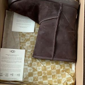 UGG Shoes - Ugg short classic boot UGG Shoes - Ugg short classic boot